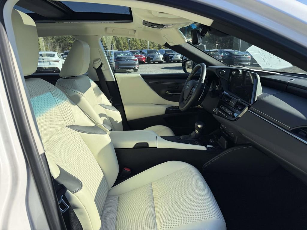 Used 2022 Lexus ES 350 w/ Premium Package image 14
