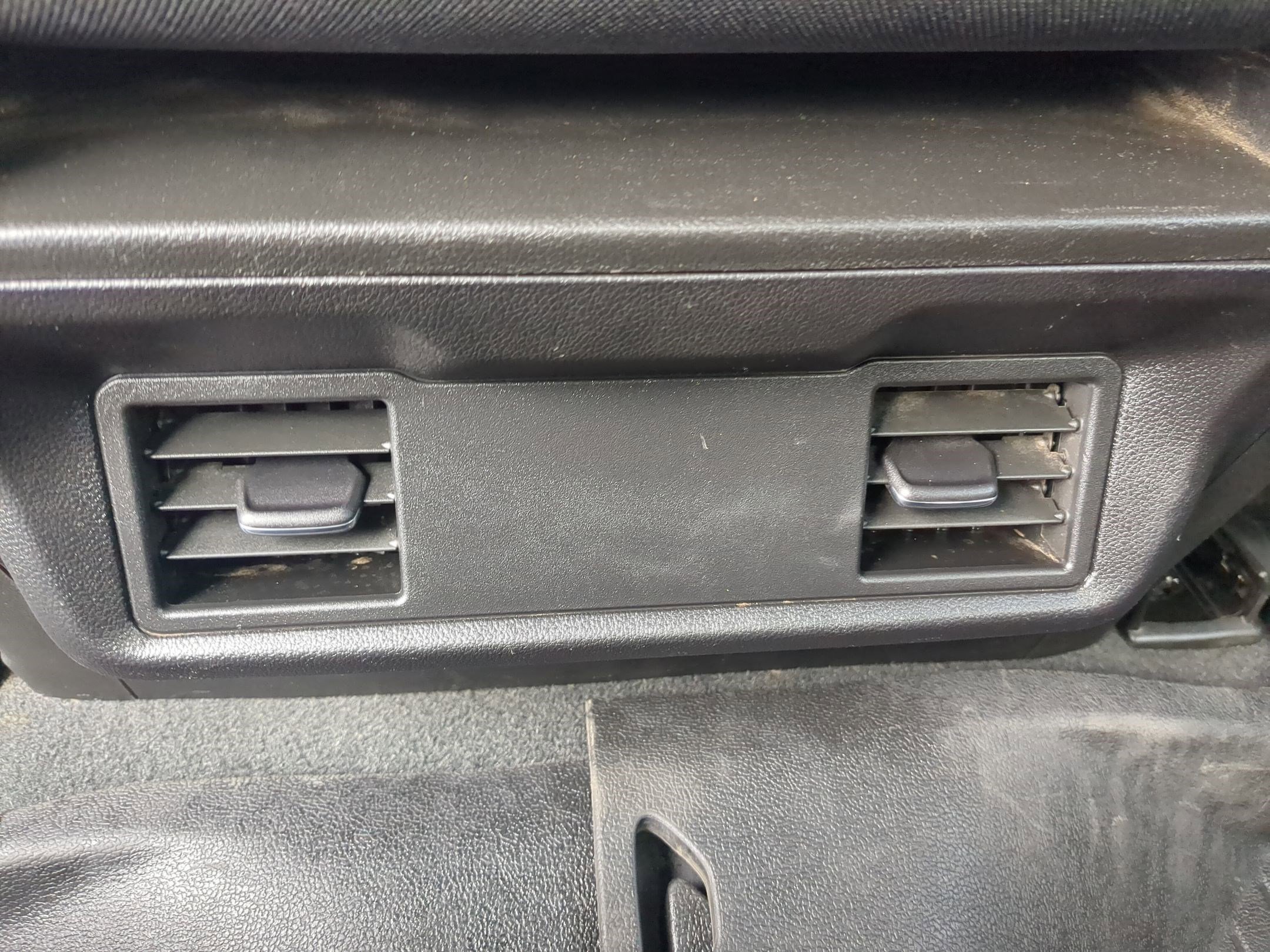 Used 2023 Chevrolet Silverado 2500 LT image 28