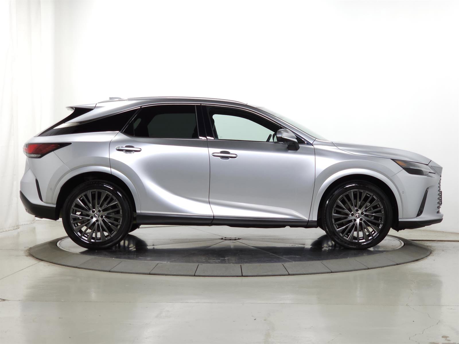 Certified 2023 Lexus RX 350 w/ Cold Area Package AWD/4WD image 12