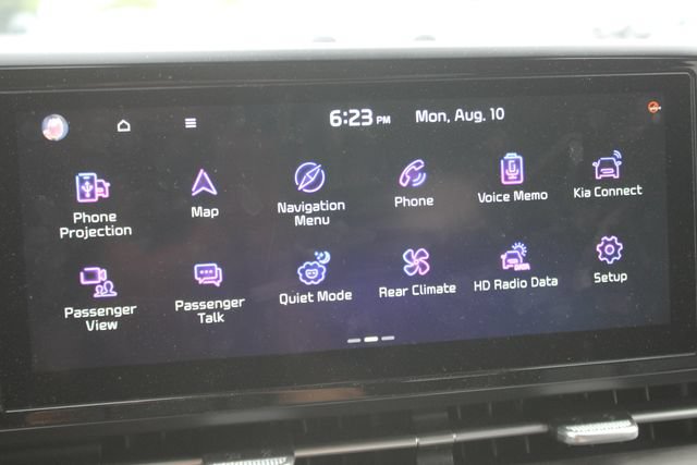 Used 2024 Kia Carnival EX FWD image 5