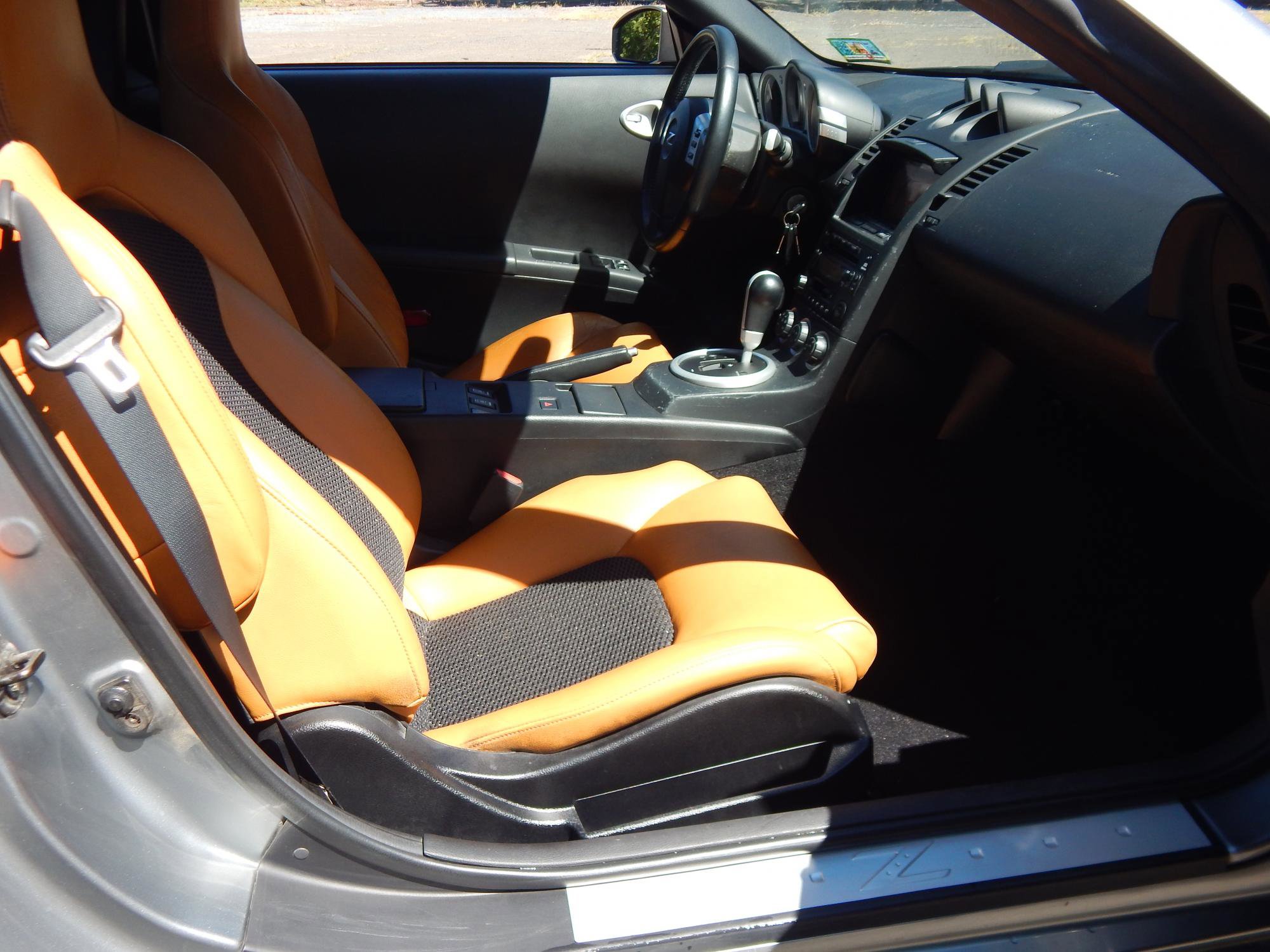 Used 2004 Nissan 350Z Touring image 15