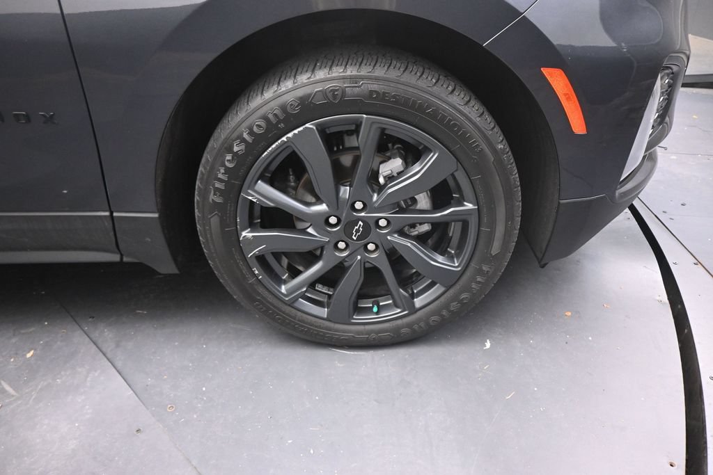 Used 2023 Chevrolet Equinox RS w/ RS Leather Package FWD image 25