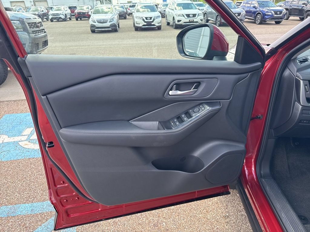 New 2026 Nissan Rogue SV w/ Cold Weather Package AWD/4WD image 10