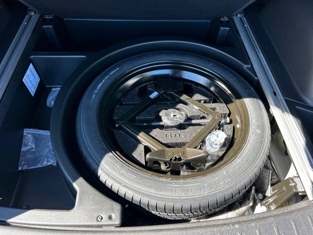 Used 2019 Chevrolet Blazer Premier w/ Sun and Wheels Package image 39