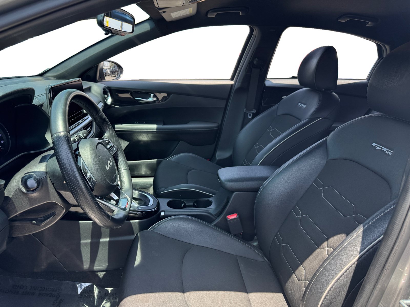 Used 2023 Kia Forte GT-Line FWD image 9