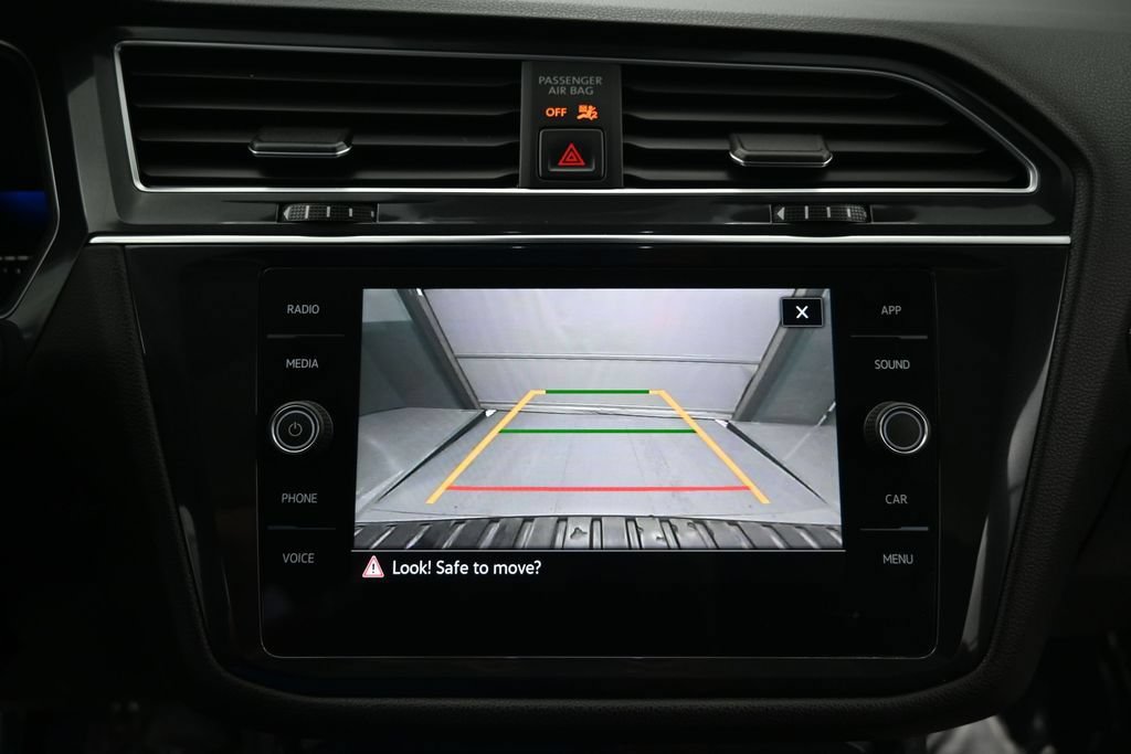 Used 2022 Volkswagen Tiguan SE R-Line FWD image 20