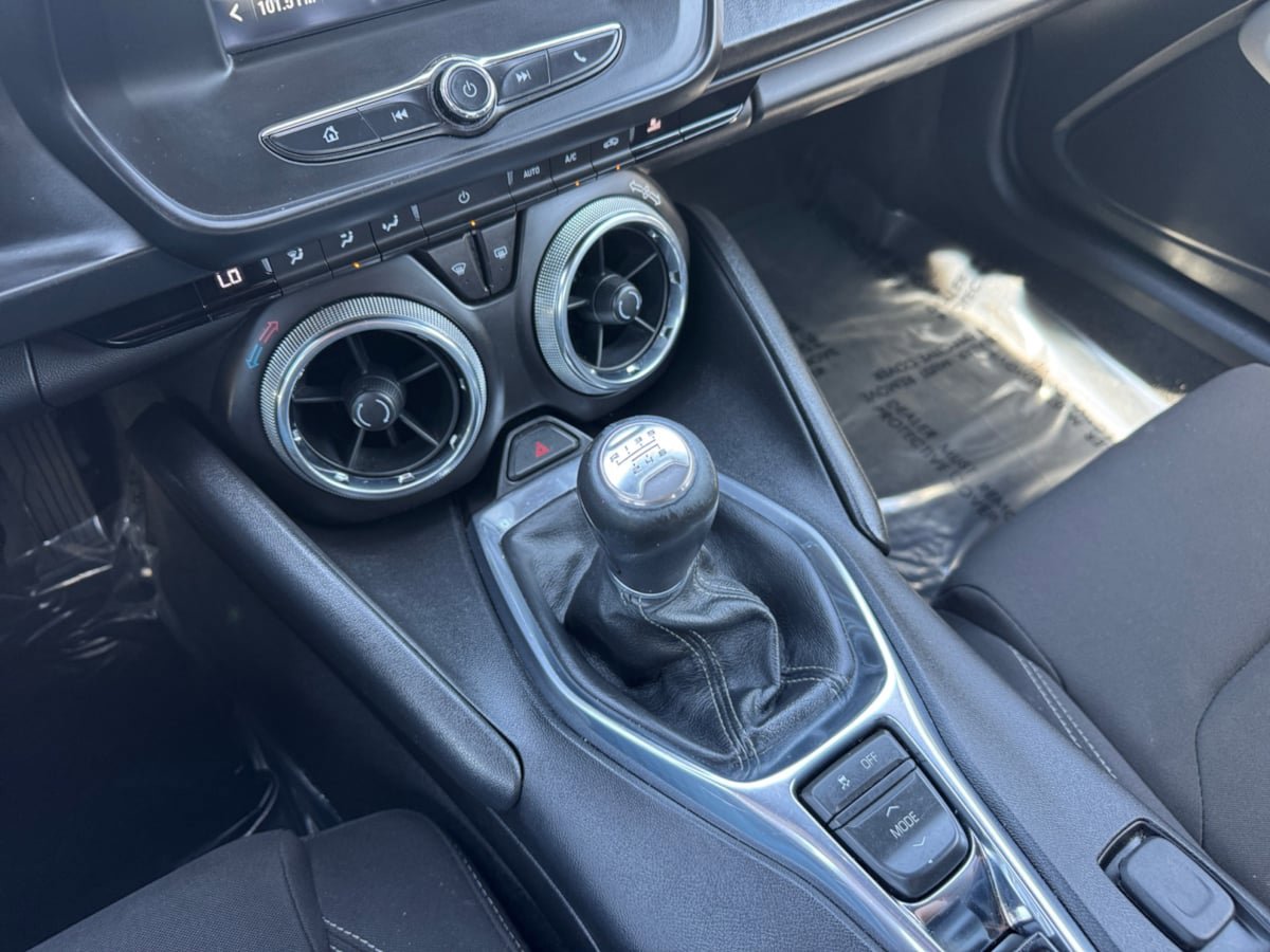 Used 2018 Chevrolet Camaro LS RWD image 15