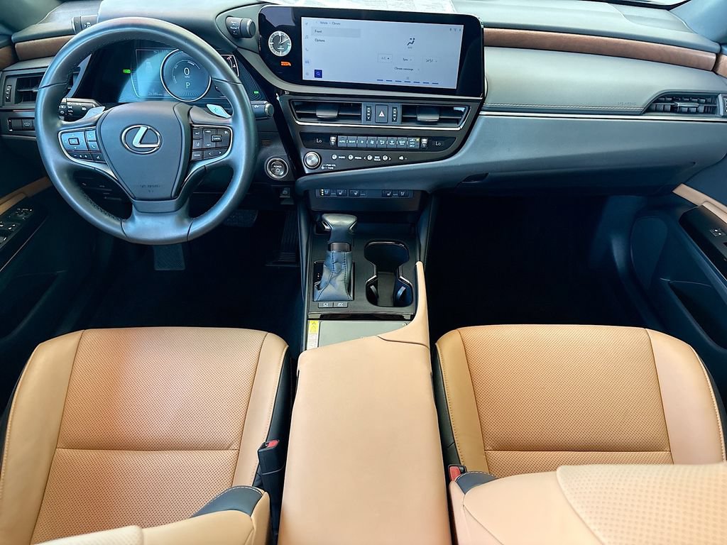Used 2024 Lexus ES 300h w/ Premium Package FWD image 13
