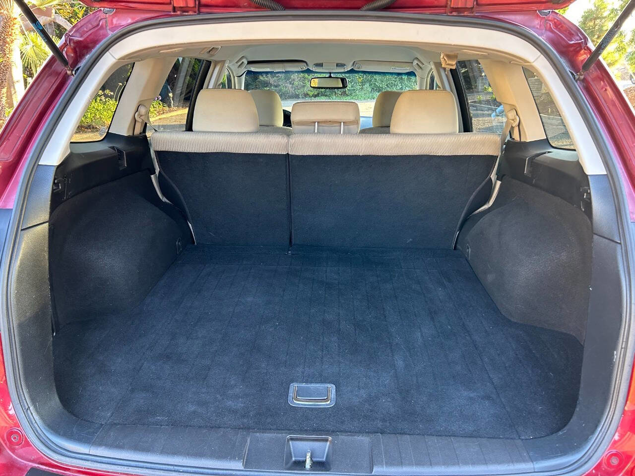Used 2011 Subaru Outback 2.5i Premium image 28
