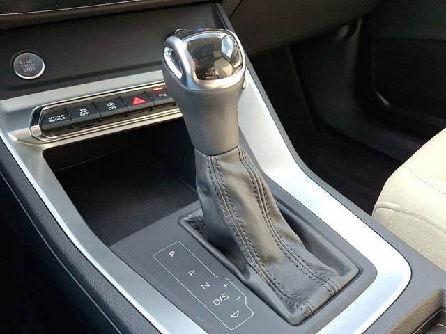 Used 2020 Audi Q3 2.0T Premium image 18