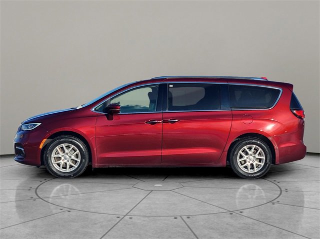 Certified 2021 Chrysler Pacifica Touring-L image 9