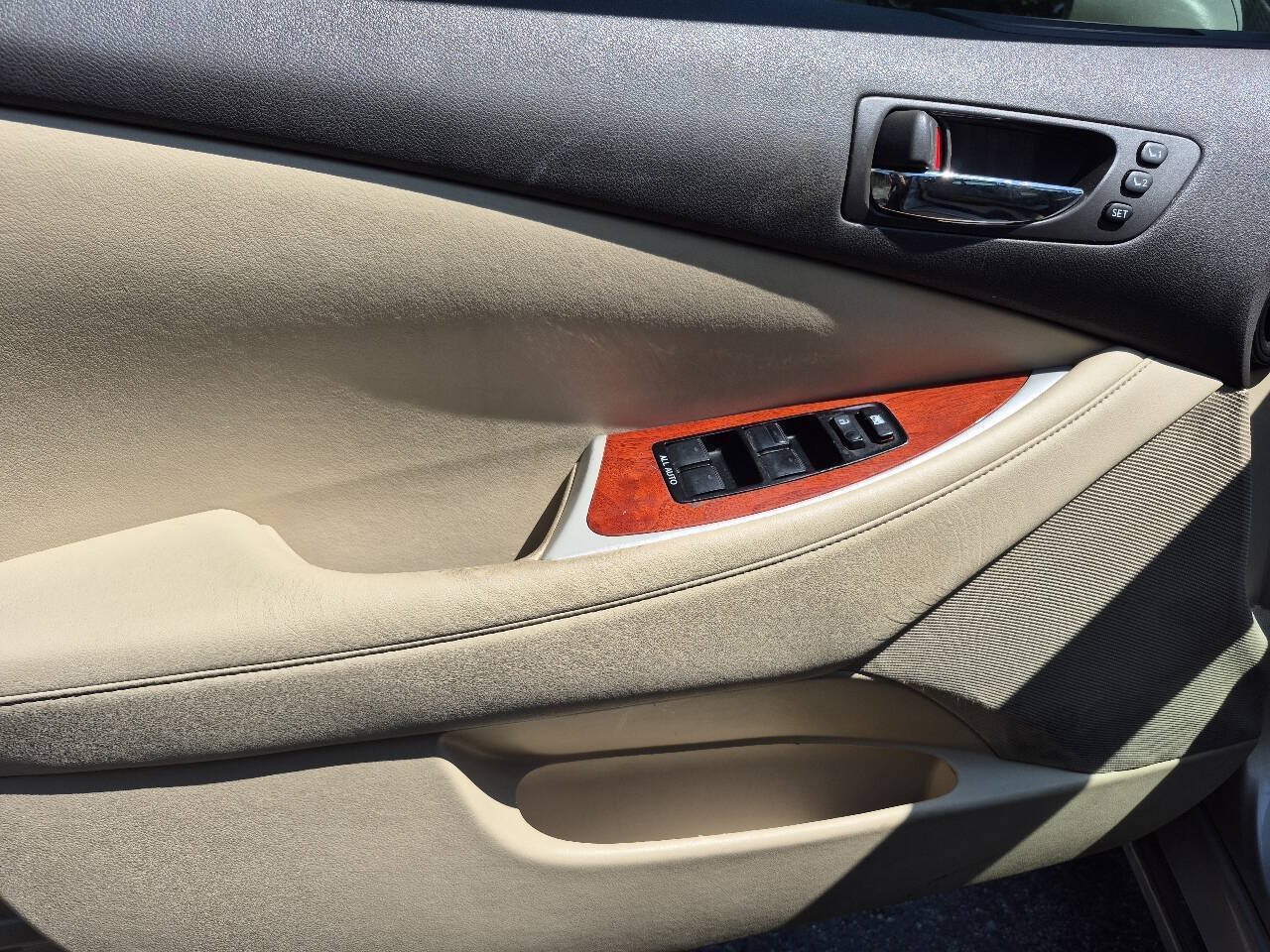 Used 2010 Lexus ES 350 FWD image 12