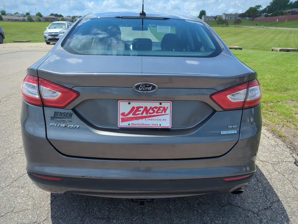 Used 2014 Ford Fusion SE image 6
