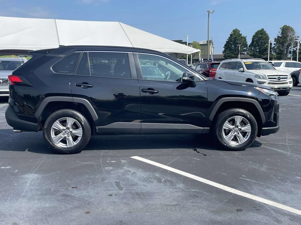 Used 2024 Toyota RAV4 XLE FWD image 8