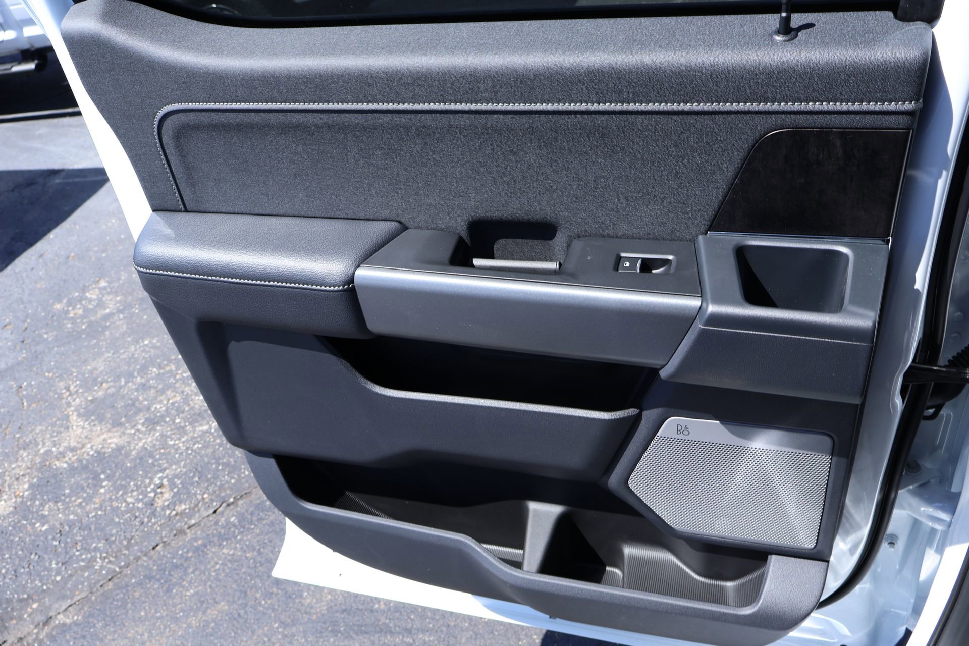 New 2026 Ford F350 Lariat AWD/4WD image 17