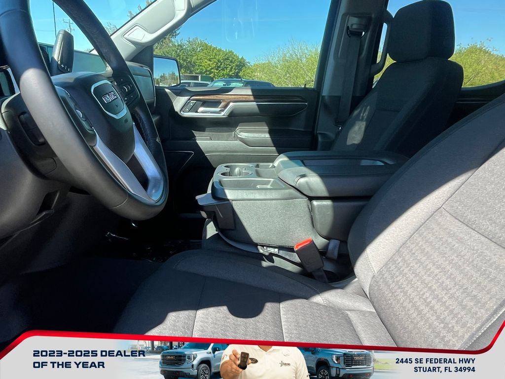 Used 2025 GMC Sierra 1500 Elevation image 10