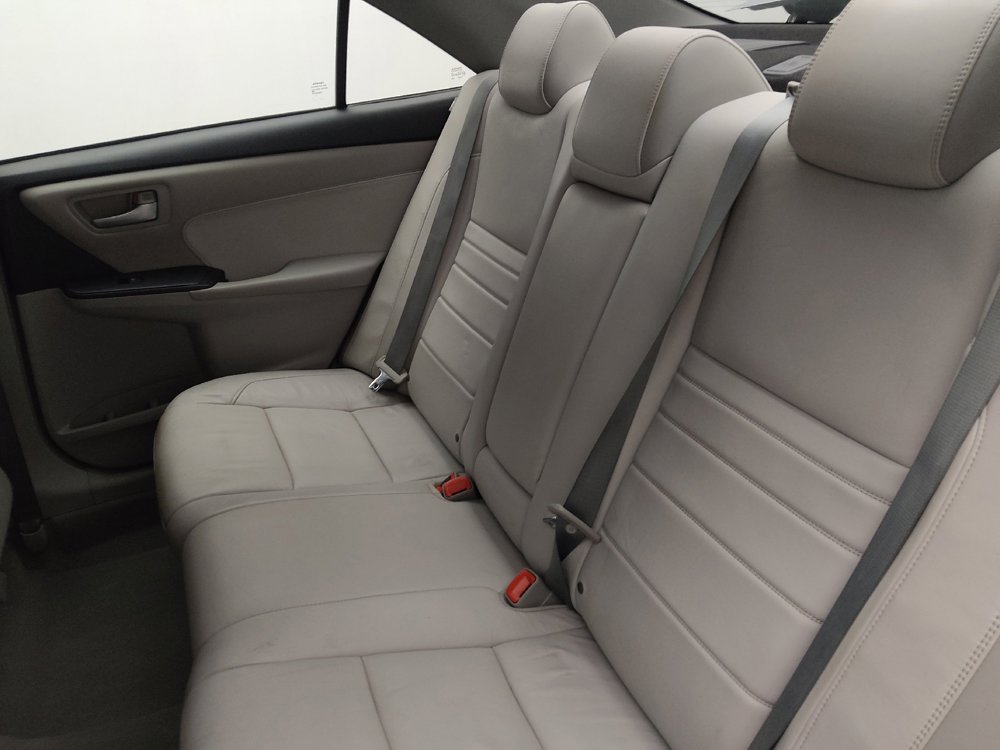 Used 2015 Toyota Camry XLE image 18