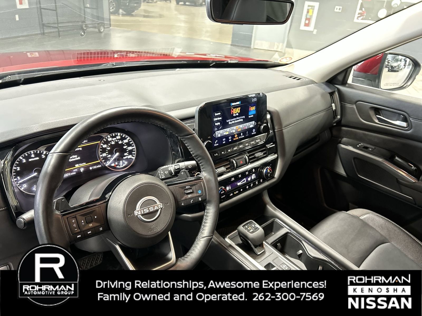 Certified 2024 Nissan Pathfinder SL AWD/4WD image 2