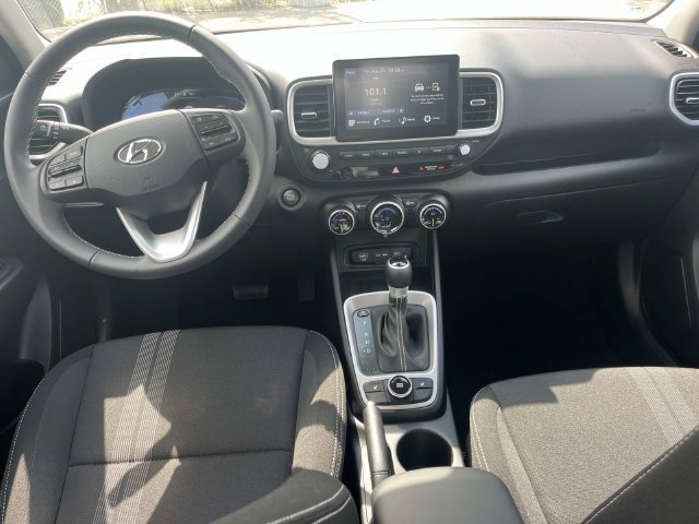 New 2026 Hyundai Venue SEL FWD image 15