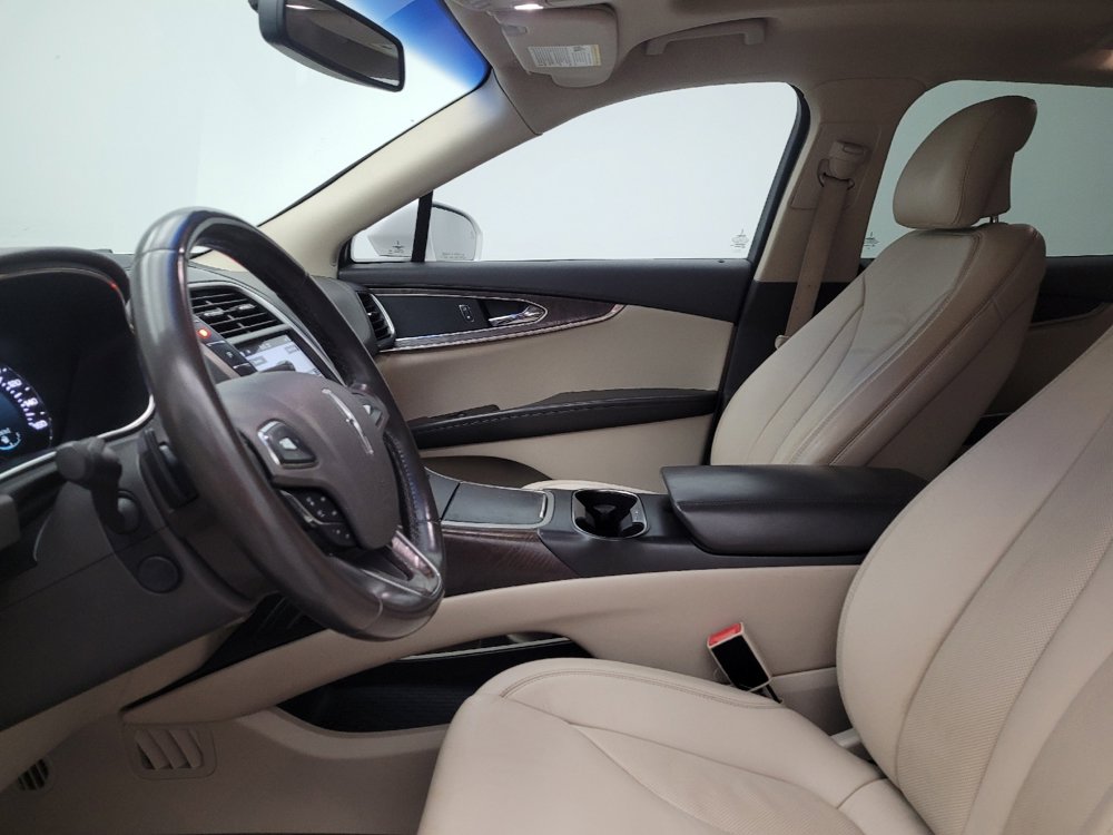 Used 2016 Lincoln MKX Select w/ Select Plus Package FWD image 17