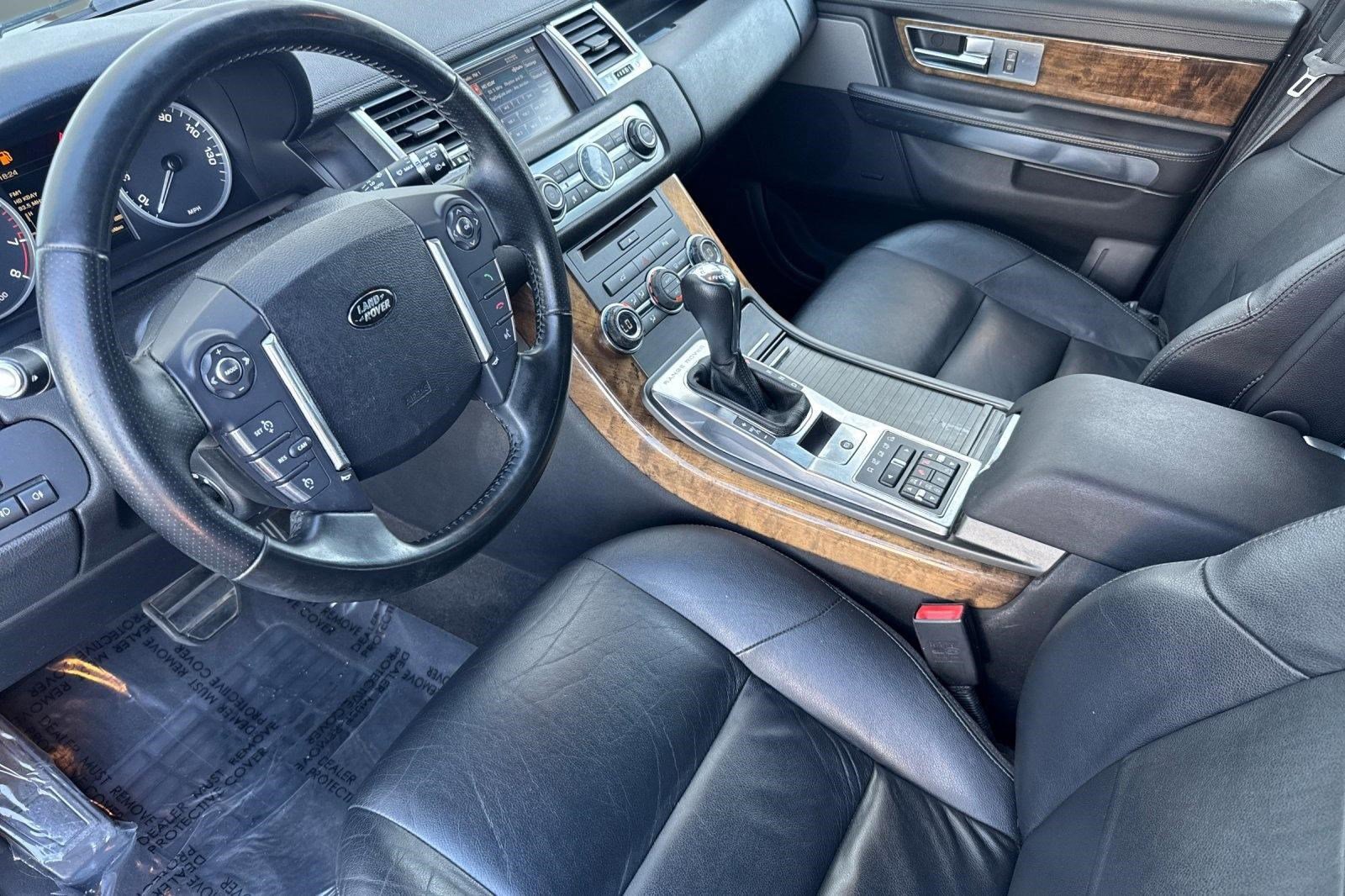 Used 2013 Land Rover Range Rover Sport HSE image 4