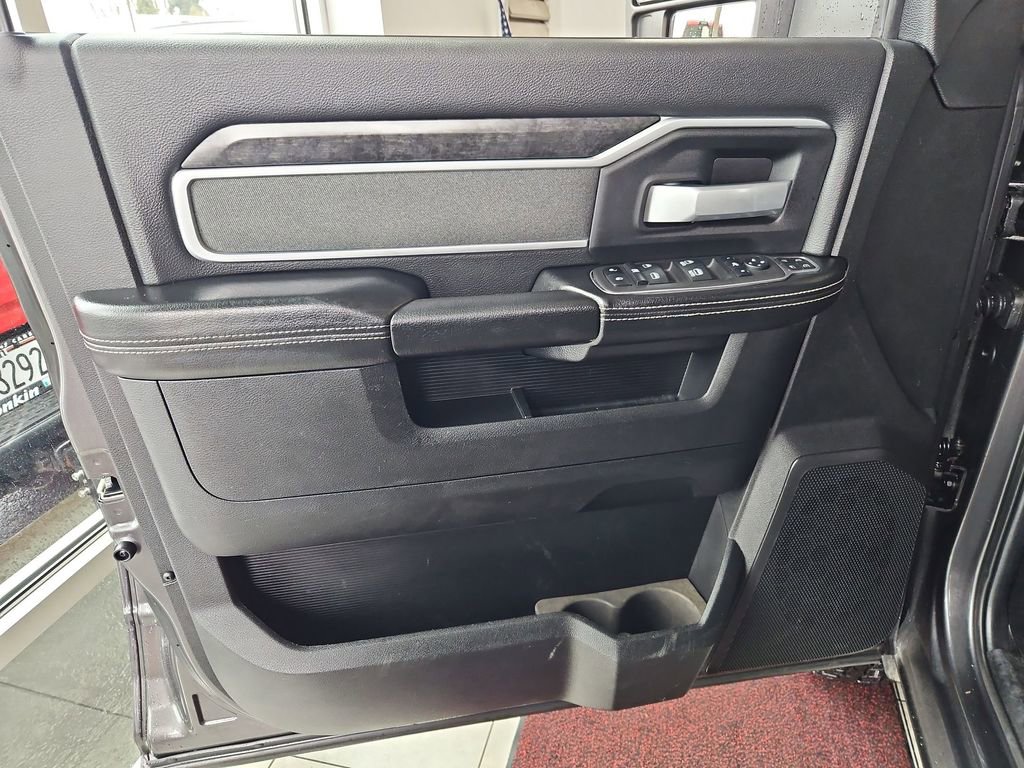 Used 2023 RAM 3500 Big Horn w/ Level 2 Equipment Group image 10