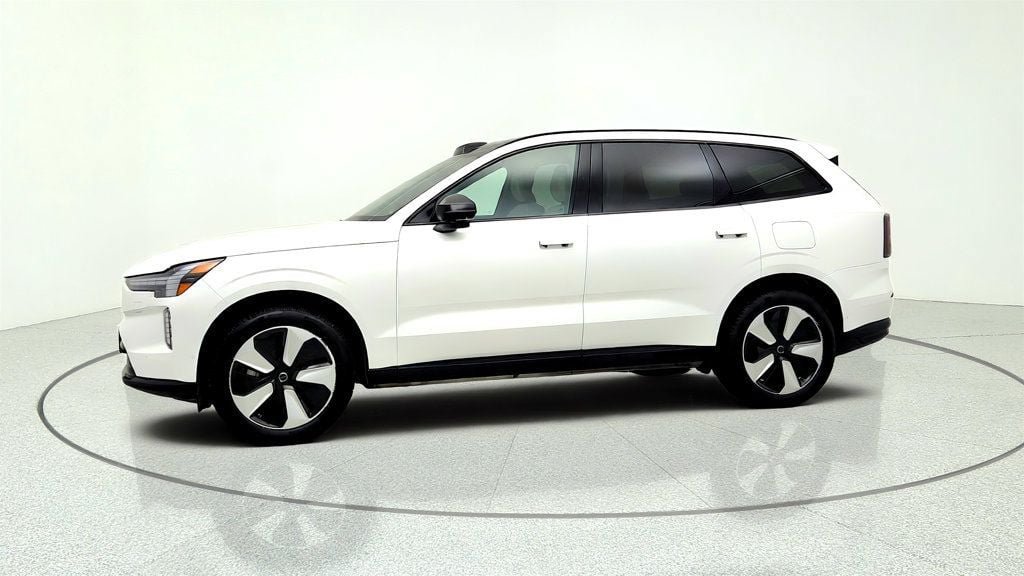 Used 2025 Volvo EX90 Plus AWD/4WD image 8