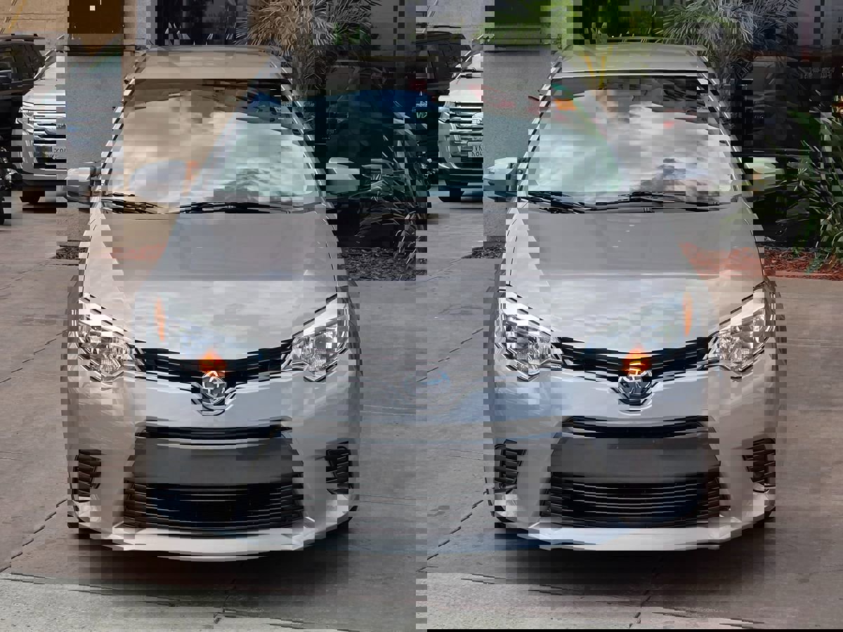 Used 2016 Toyota Corolla LE FWD image 5