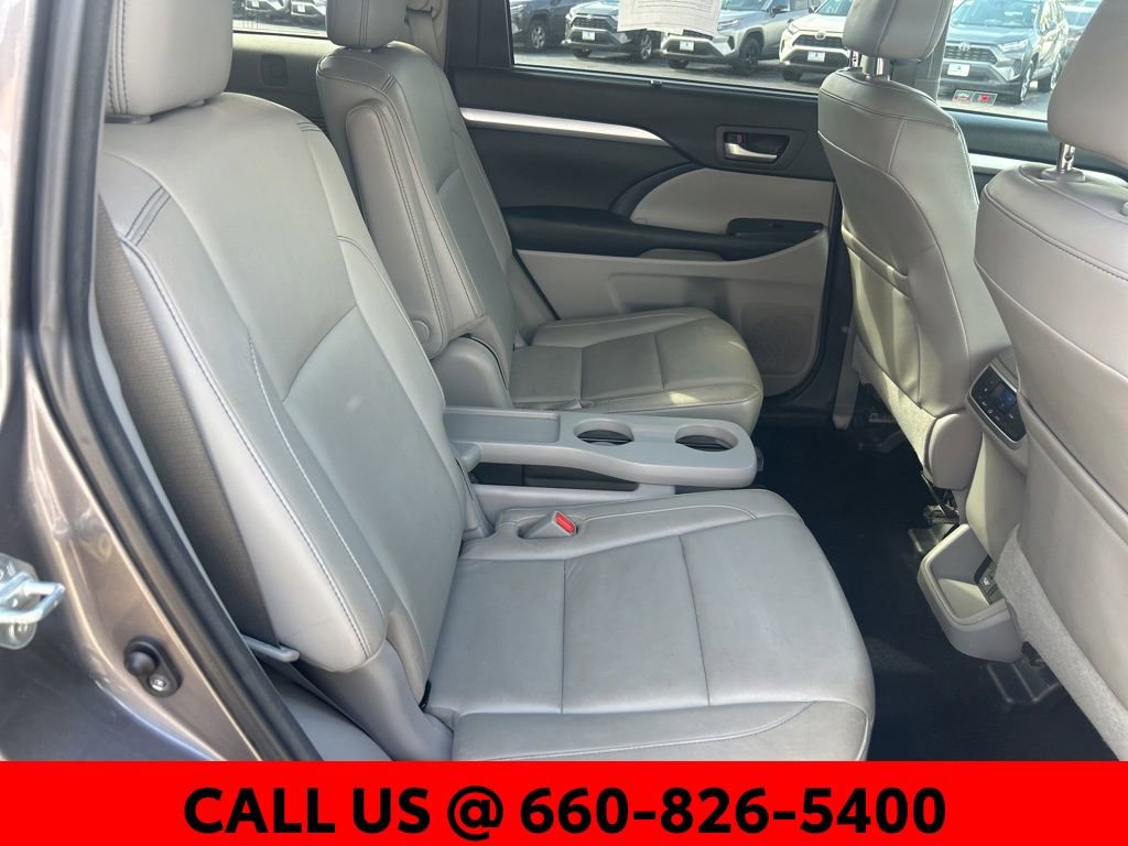 Used 2017 Toyota Highlander XLE image 8
