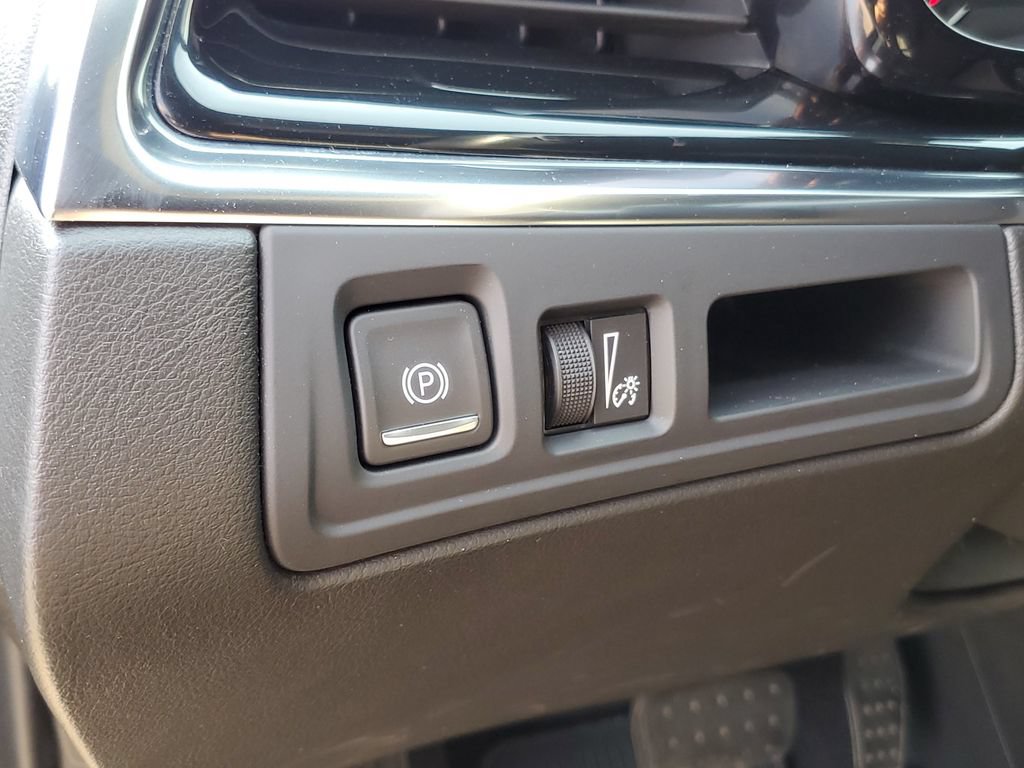 Used 2021 Cadillac XT6 Premium Luxury AWD/4WD image 19