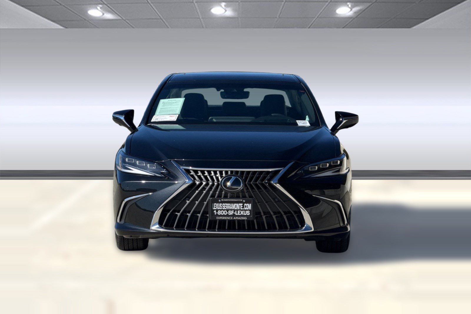 Used 2025 Lexus ES 300h w/ Luxury Package image 5