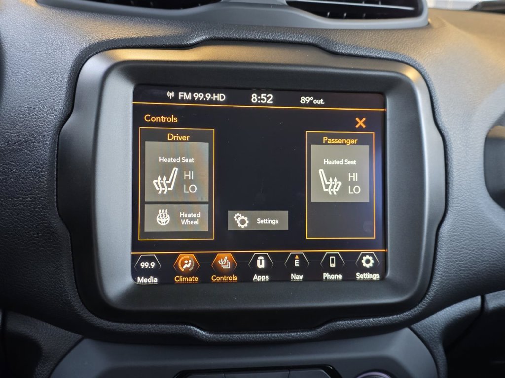 Used 2023 Jeep Renegade Limited AWD/4WD image 15