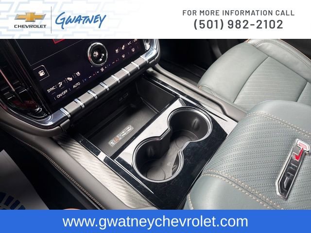 Used 2026 GMC Yukon AT4 w/ LPO, Floor Liner Package image 19