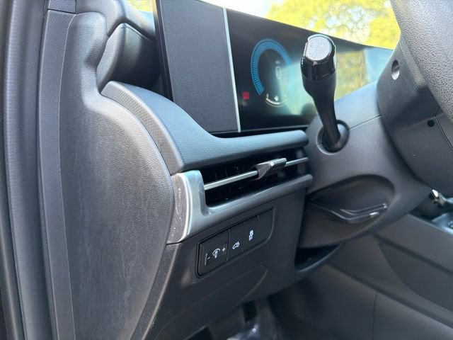 Used 2025 Hyundai Santa Cruz SEL FWD image 18