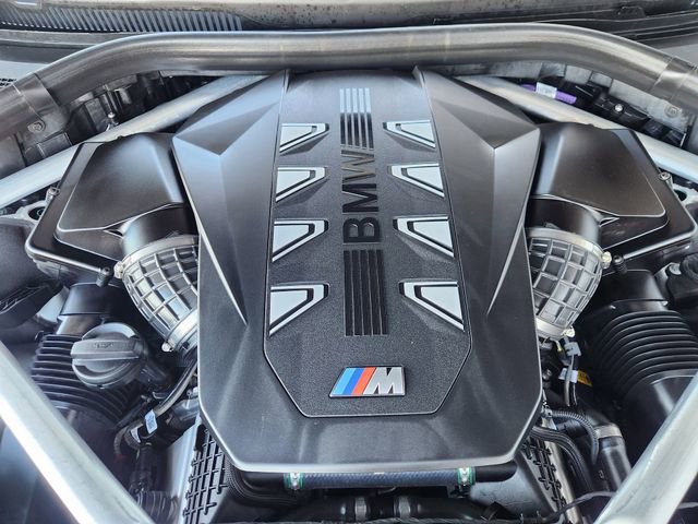 Used 2026 BMW X7 M60i w/ Executive Package image 32