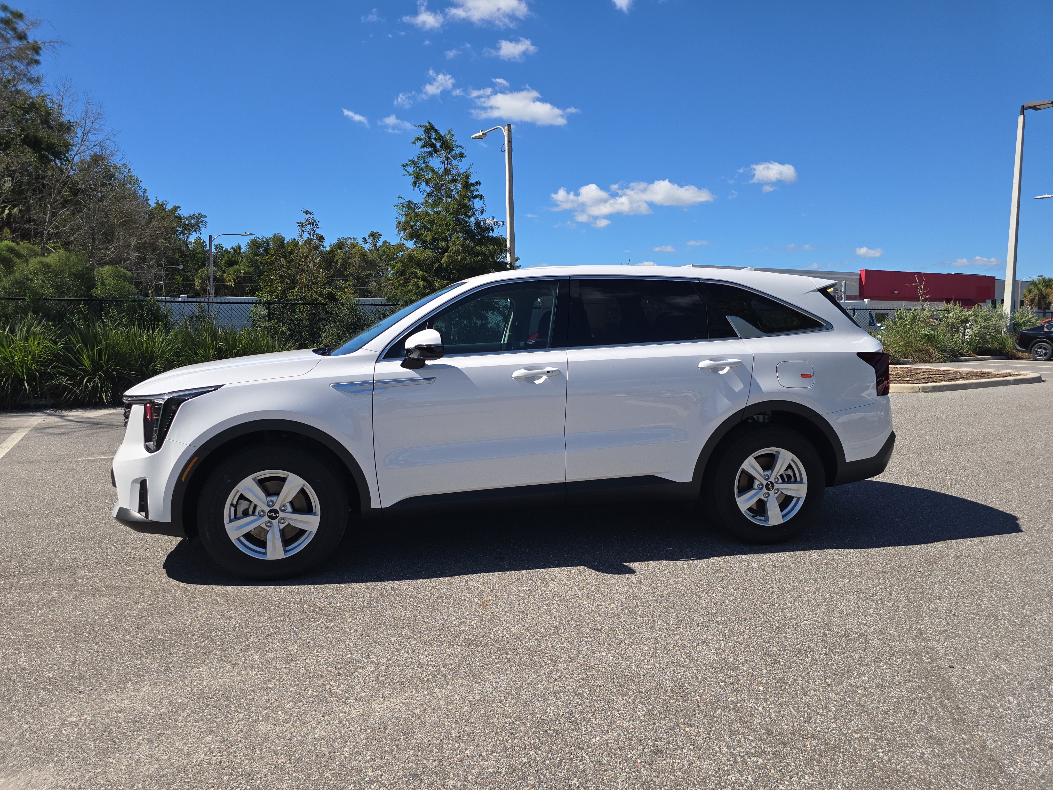 New 2026 Kia Sorento LX FWD image 5