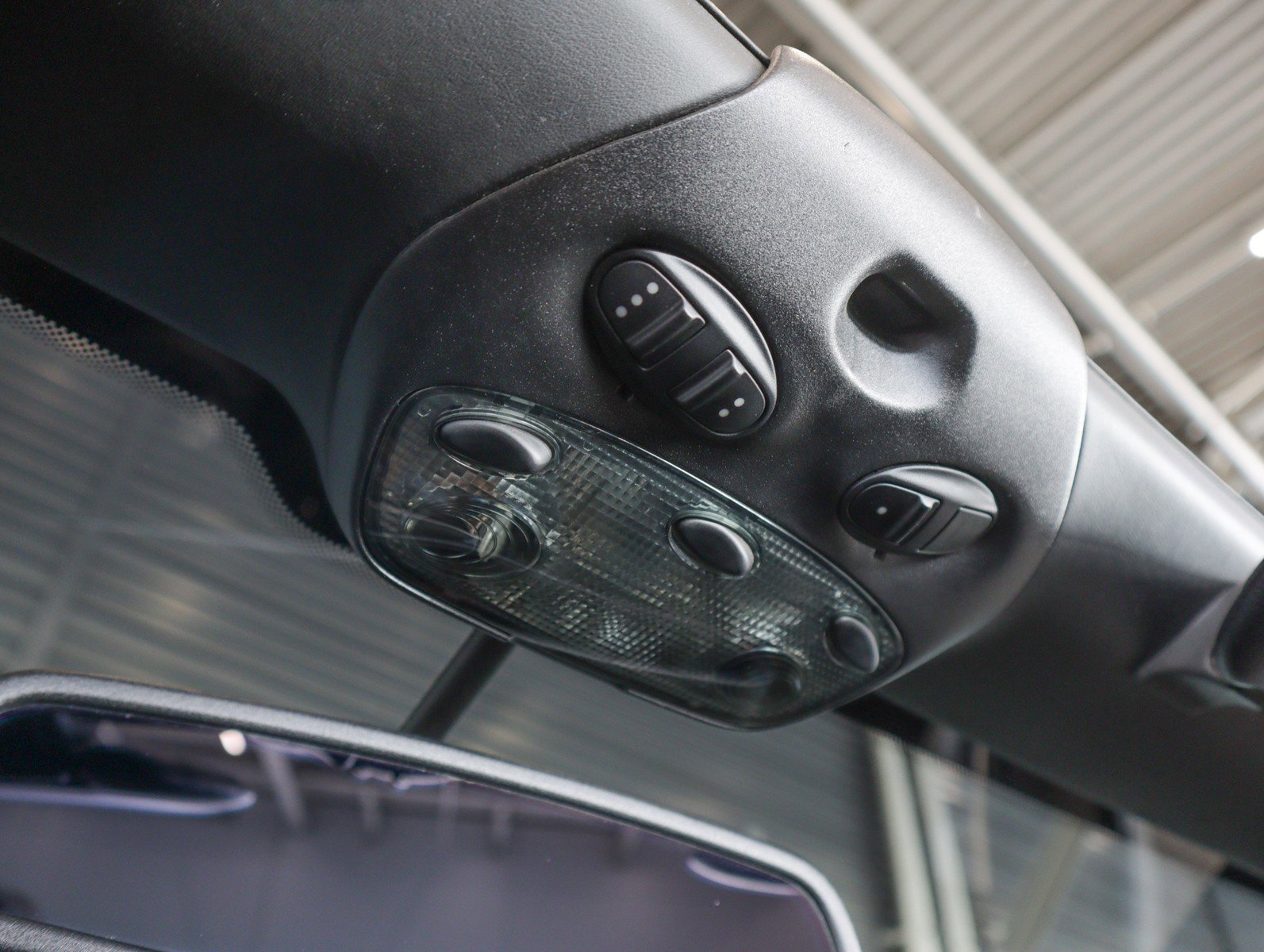 Used 2005 Porsche 911 Carrera S image 22