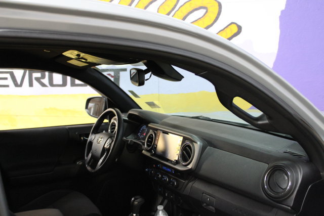 Used 2021 Toyota Tacoma TRD Sport AWD/4WD image 12