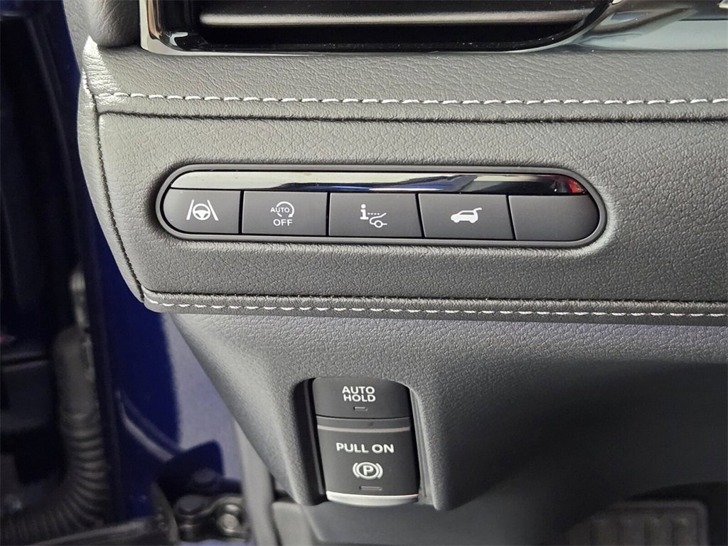 Used 2025 INFINITI QX80 Sensory image 27