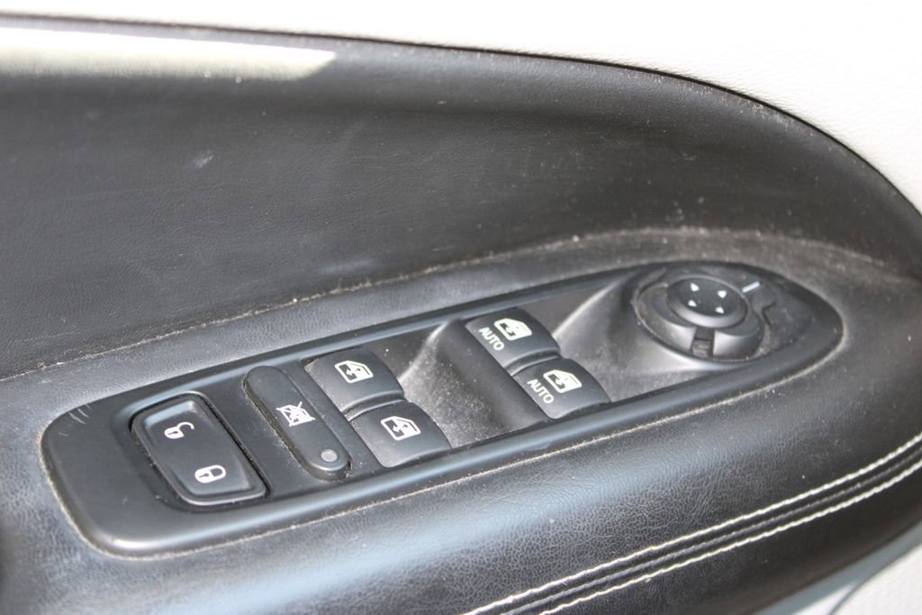 Used 2018 Jeep Compass Latitude w/ Popular Equipment Group image 22