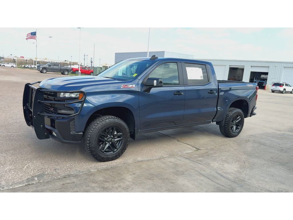 Used 2021 Chevrolet Silverado 1500 LT Trail Boss w/ Convenience Package II image 4
