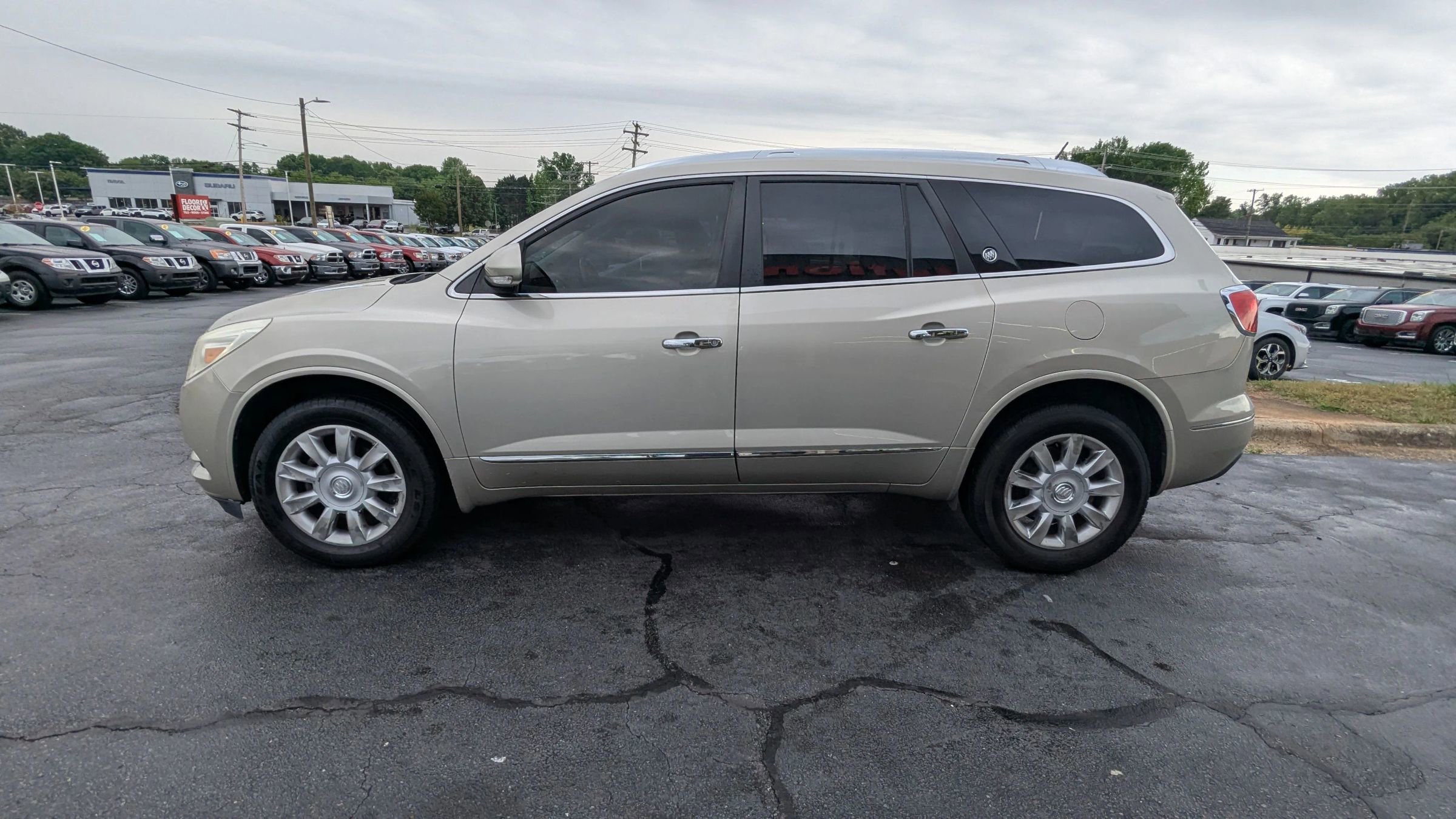 Used 2014 Buick Enclave Premium w/ Trailering Provision Package FWD image 4