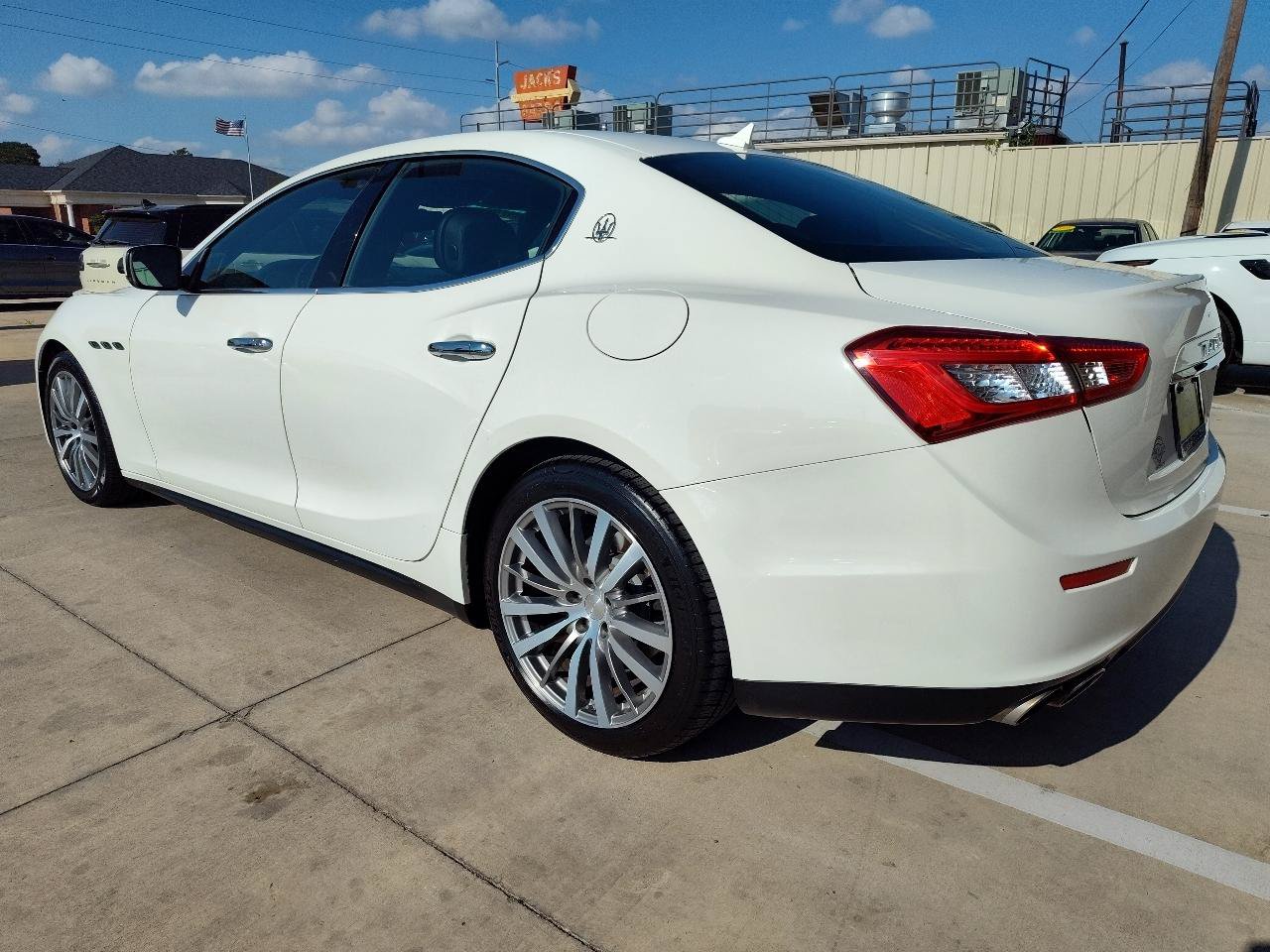 Used 2016 Maserati Ghibli RWD image 6