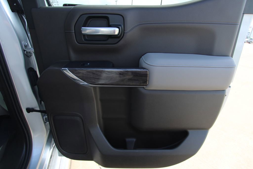 Used 2021 Chevrolet Silverado 1500 LTZ AWD/4WD image 41