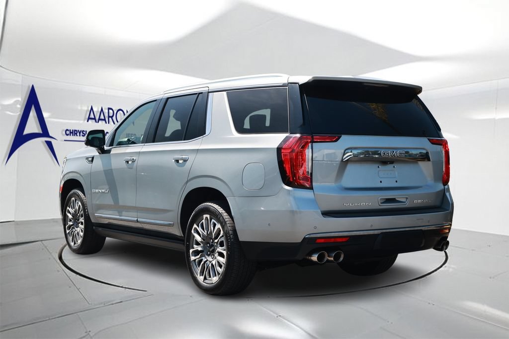 Used 2023 GMC Yukon Denali Ultimate AWD/4WD image 2