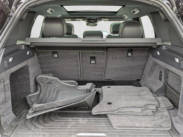 Certified 2025 Land Rover Range Rover SE AWD/4WD image 6