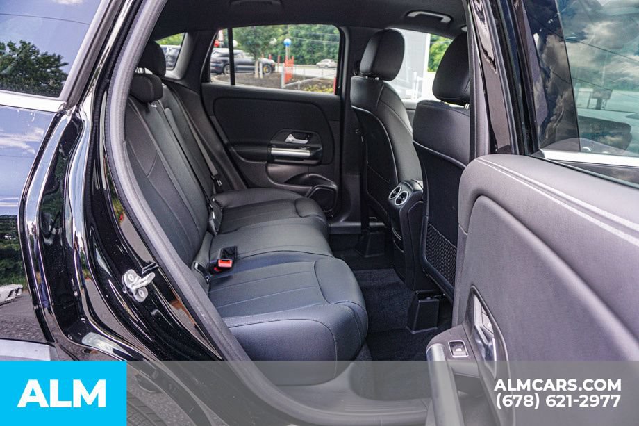 Used 2025 Mercedes-Benz GLA 250 image 21