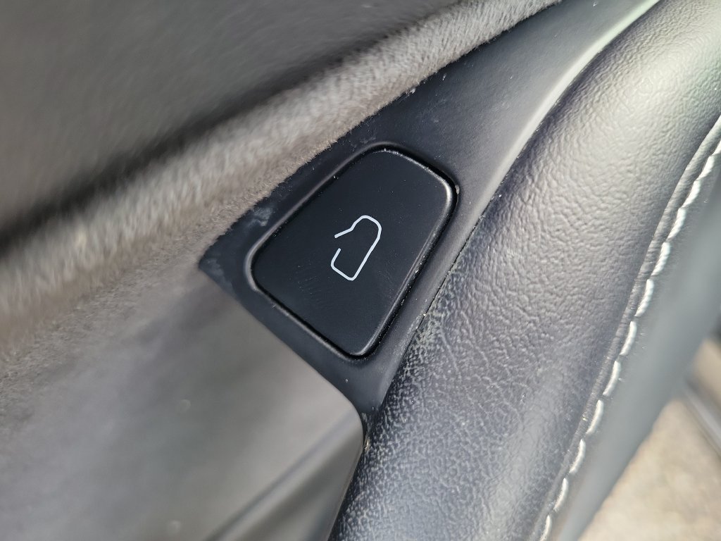 Used 2022 Tesla Model 3 RWD image 14
