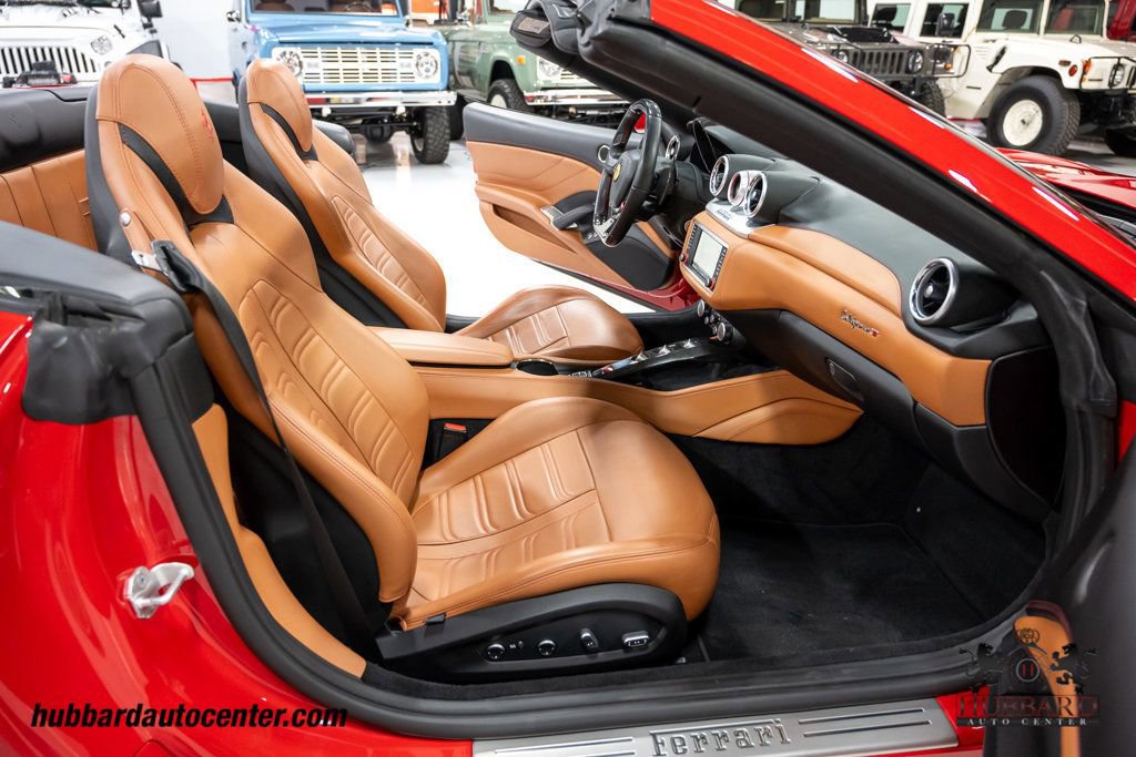 Used 2016 Ferrari California T image 27
