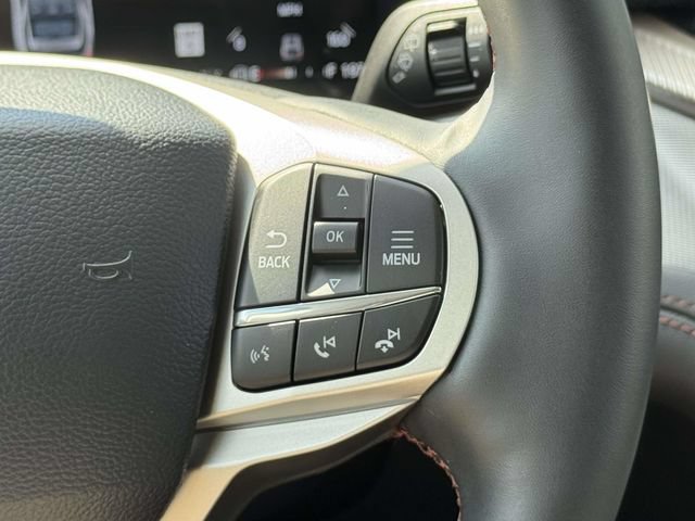 Used 2026 Ford Explorer Active AWD/4WD image 26